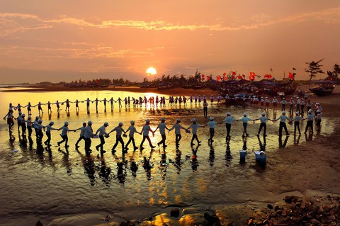 ‘Biển, đảo quê hương’ giữa lòng cố đô Hoa Lư - Ảnh 15. ‘Biển, đảo quê hương’ giữa lòng cố đô Hoa Lư - Ảnh 15.