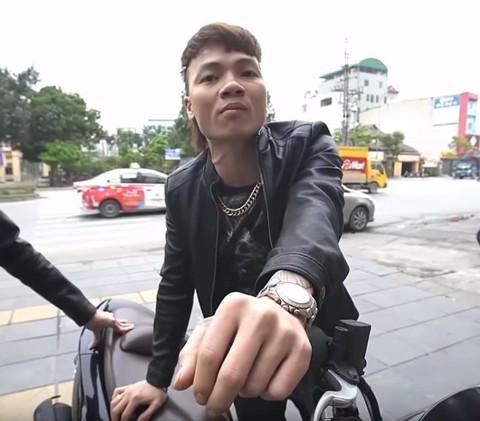Giám đốc Công an Bắc Ninh: Giang hồ Khá Bảnh từng có tiền án tiền sự - Ảnh 2. Giám đốc Công an Bắc Ninh: Giang hồ Khá Bảnh từng có tiền án tiền sự - Ảnh 2.