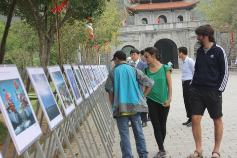‘Biển, đảo quê hương’ giữa lòng cố đô Hoa Lư - Ảnh 6. ‘Biển, đảo quê hương’ giữa lòng cố đô Hoa Lư - Ảnh 6.