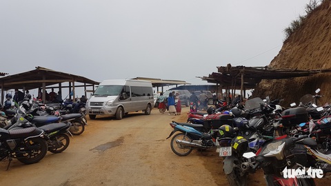 Săn mây huyền ảo trên sống lưng khủng long Chống Tra - Ảnh 8. Săn mây huyền ảo trên sống lưng khủng long Chống Tra - Ảnh 8.