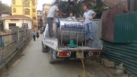 Dân Sa Pa đang bị chém 500.000 đồng/m3 nước sinh hoạt - Ảnh 1. Dân Sa Pa đang bị chém 500.000 đồng/m3 nước sinh hoạt - Ảnh 1.