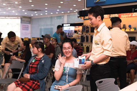OPPO F11 chính thức lên kệ, đưa F11 Series đạt 62.000 đơn đặt hàng - Ảnh 5. OPPO F11 chính thức lên kệ, đưa F11 Series đạt 62.000 đơn đặt hàng - Ảnh 5.