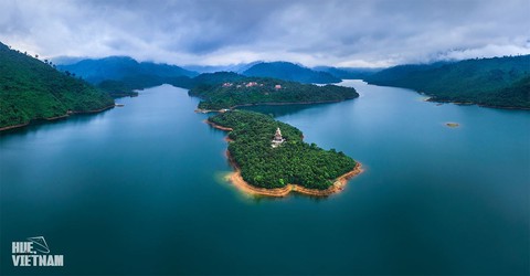 Du lịch đến cố đô - 10 điểm đến lưu giữ hồn xứ Huế - Ảnh 10. Du lịch đến cố đô - 10 điểm đến lưu giữ hồn xứ Huế - Ảnh 10.