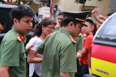 214 thí sinh bị can thiệp nâng điểm, mới gần 80 thí sinh bị trả về - Ảnh 1. 214 thí sinh bị can thiệp nâng điểm, mới gần 80 thí sinh bị trả về - Ảnh 1.