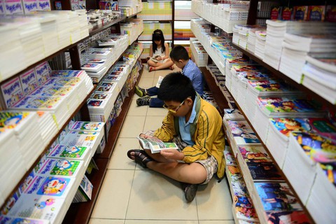 Người Mỹ giúp con ham đọc sách: Cuộc phiêu lưu kỳ vĩ - Ảnh 1. Người Mỹ giúp con ham đọc sách: Cuộc phiêu lưu kỳ vĩ - Ảnh 1.