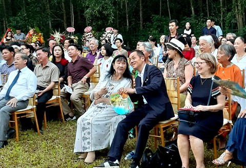 Giấc mơ Lê Bá Đảng đã thành hiện thực trên quê nhà - Ảnh 12. Giấc mơ Lê Bá Đảng đã thành hiện thực trên quê nhà - Ảnh 12.