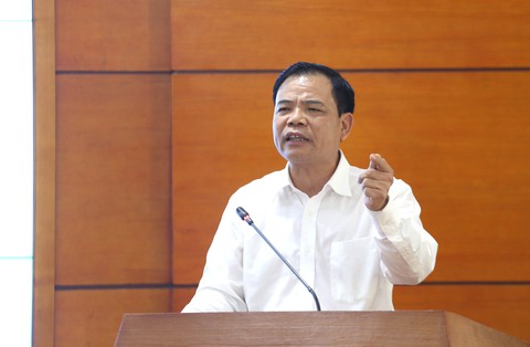 Tàu cá Việt Nam giả cả biển số tàu Malaysia đánh bắt cá trái phép - Ảnh 2. Tàu cá Việt Nam giả cả biển số tàu Malaysia đánh bắt cá trái phép - Ảnh 2.