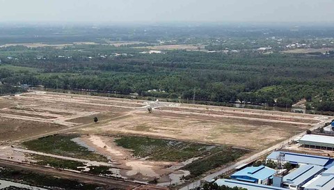Đổ nợ nên mang khu công nghiệp đi bán - Ảnh 1. Đổ nợ nên mang khu công nghiệp đi bán - Ảnh 1.