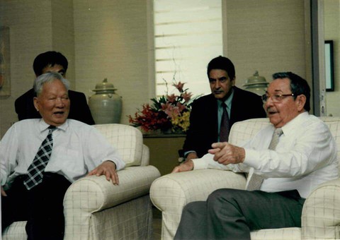 Đại sứ Israel gọi nguyên Chủ tịch nước Lê Đức Anh là anh hùng trong chiến tranh - Ảnh 1. Đại sứ Israel gọi nguyên Chủ tịch nước Lê Đức Anh là anh hùng trong chiến tranh - Ảnh 1.