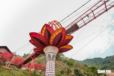 Cầu kính 5D dài 80m đầu tiên tại Việt Nam - Ảnh 4. Cầu kính 5D dài 80m đầu tiên tại Việt Nam - Ảnh 4.
