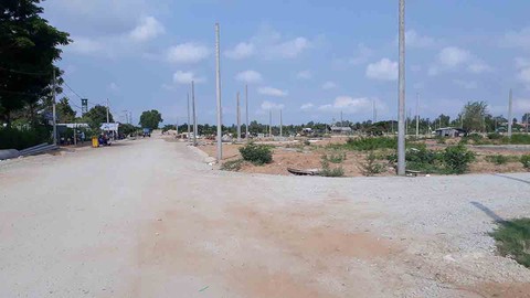Lập khu dân cư, sao chỉ bán nền nhà cho cán bộ? - Ảnh 1. Lập khu dân cư, sao chỉ bán nền nhà cho cán bộ? - Ảnh 1.