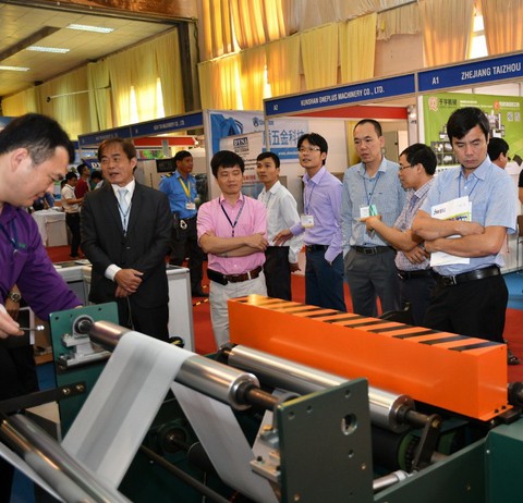 Đón cơ hội phát triển ngành nhựa, đóng gói và in ấn - Ảnh 2. Đón cơ hội phát triển ngành nhựa, đóng gói và in ấn - Ảnh 2.