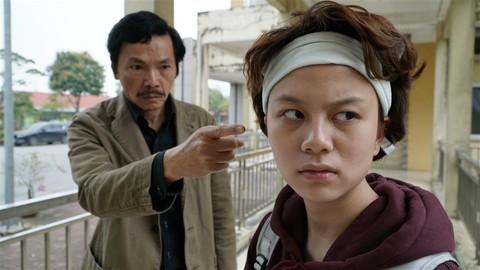 ‘Về nhà đi con’: khán giả khóc cùng người làm phim theo mỗi tập - Ảnh 2. ‘Về nhà đi con’: khán giả khóc cùng người làm phim theo mỗi tập - Ảnh 2.