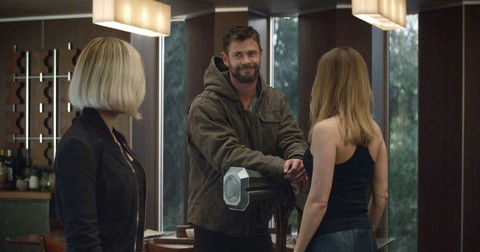 Avengers: Endgame - vì sao gây sốt trên toàn thế giới và Việt Nam? - Ảnh 7. Avengers: Endgame - vì sao gây sốt trên toàn thế giới và Việt Nam? - Ảnh 7.