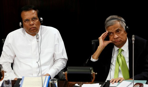 Khủng bố ở Sri Lanka xảy ra do tổng thống và thủ tướng hục hặc? - Ảnh 1. Khủng bố ở Sri Lanka xảy ra do tổng thống và thủ tướng hục hặc? - Ảnh 1.