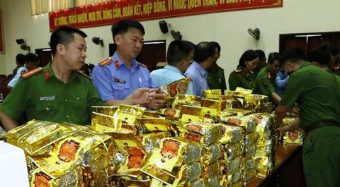 Thưởng 200 triệu đồng cho chuyên án 640kg ma túy đá - Ảnh 2. Thưởng 200 triệu đồng cho chuyên án 640kg ma túy đá - Ảnh 2.