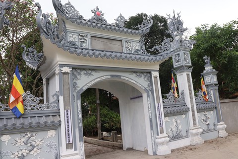 Phạt sư trụ trì chùa 20 triệu đồng vì xây dựng xâm phạm di tích - Ảnh 2. Phạt sư trụ trì chùa 20 triệu đồng vì xây dựng xâm phạm di tích - Ảnh 2.