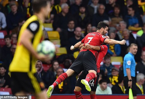 Bàn thắng 7 giây của Shane Long đi vào lịch sử Premier League - Ảnh 1. Bàn thắng 7 giây của Shane Long đi vào lịch sử Premier League - Ảnh 1.