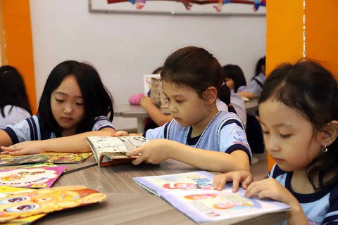 Chương trình học không dành chỗ cho học trò đọc sách - Ảnh 1. Chương trình học không dành chỗ cho học trò đọc sách - Ảnh 1.