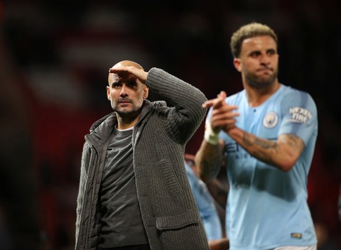 HLV Guardiola nhìn về chức vô địch sau trận derby Manchester - Ảnh 11. HLV Guardiola nhìn về chức vô địch sau trận derby Manchester - Ảnh 11.
