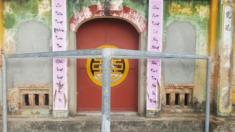 Trụ trì chùa Trung Hành phải sám hối vì dọa thả chó cắn phật tử và uống bia - Ảnh 4. Trụ trì chùa Trung Hành phải sám hối vì dọa thả chó cắn phật tử và uống bia - Ảnh 4.
