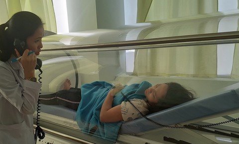 5 công nhân chế biến hải sản ngộ độc khí - Ảnh 1. 5 công nhân chế biến hải sản ngộ độc khí - Ảnh 1.