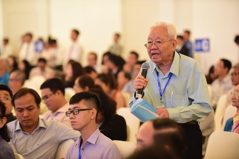 Ông Dương Công Minh nói gì khi cổ đông than chờ cổ tức mòn mỏi? - Ảnh 2. Ông Dương Công Minh nói gì khi cổ đông than chờ cổ tức mòn mỏi? - Ảnh 2.