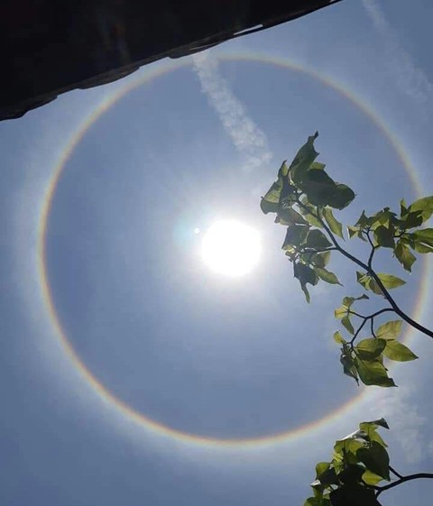 Xuất hiện hào quang mặt trời tại Hội An - Ảnh 3. Xuất hiện hào quang mặt trời tại Hội An - Ảnh 3.