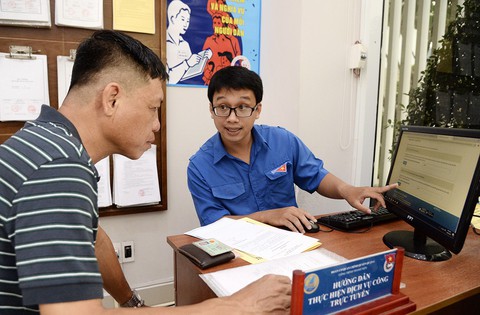 Lôi kéo từng người dùng dịch vụ công trực tuyến - Ảnh 1. Lôi kéo từng người dùng dịch vụ công trực tuyến - Ảnh 1.
