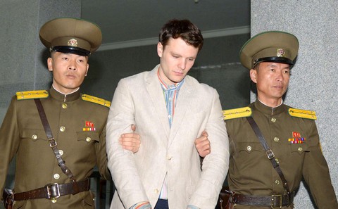 Ông Trump: ‘Không trả đồng nào cho Triều Tiên vụ Otto Warmbier’ - Ảnh 1. Ông Trump: ‘Không trả đồng nào cho Triều Tiên vụ Otto Warmbier’ - Ảnh 1.