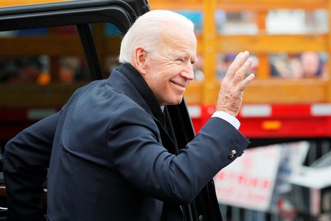 Ông Biden lại ra tranh cử tổng thống Mỹ, quá tam ba bận? - Ảnh 1. Ông Biden lại ra tranh cử tổng thống Mỹ, quá tam ba bận? - Ảnh 1.