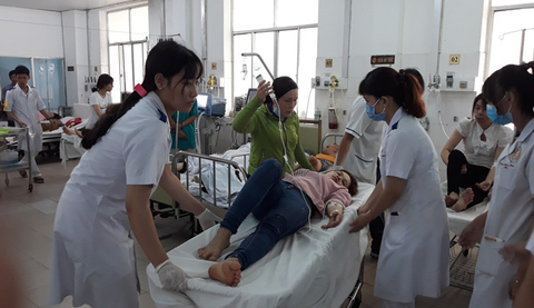 25 công nhân ngộ độc khí gas phải cấp cứu - Ảnh 2. 25 công nhân ngộ độc khí gas phải cấp cứu - Ảnh 2.