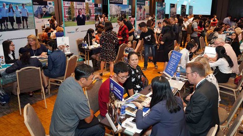 Thực hư trung tâm tư vấn du học lo tất tần tật dịch vụ cho khách - Ảnh 1. Thực hư trung tâm tư vấn du học lo tất tần tật dịch vụ cho khách - Ảnh 1.
