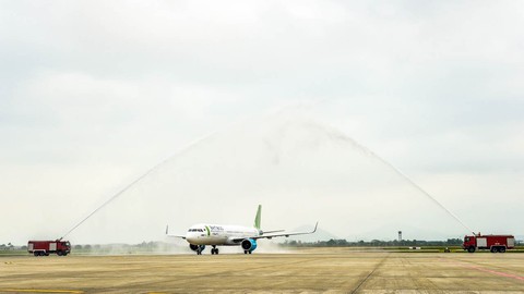 Bamboo Airways liên tục đón máy bay mới trước thềm nghỉ lễ - Ảnh 1. Bamboo Airways liên tục đón máy bay mới trước thềm nghỉ lễ - Ảnh 1.
