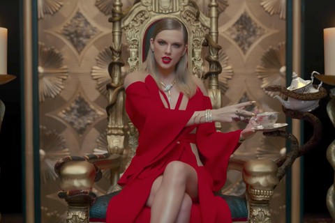 MV mới của Taylor Swift đạt hơn 65 triệu view sau 1 ngày - Ảnh 3. MV mới của Taylor Swift đạt hơn 65 triệu view sau 1 ngày - Ảnh 3.