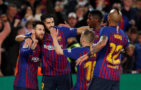 Messi và Barcelona ăn mừng chức vô địch La Liga lần thứ hai liên tiếp - Ảnh 1. Messi và Barcelona ăn mừng chức vô địch La Liga lần thứ hai liên tiếp - Ảnh 1.