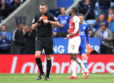Thua trận thứ 3 liên tiếp, Arsenal gặp khó trong cuộc đua vào top 4 - Ảnh 1. Thua trận thứ 3 liên tiếp, Arsenal gặp khó trong cuộc đua vào top 4 - Ảnh 1.