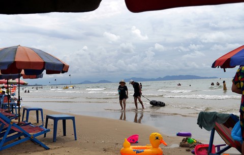 Biển Vũng Tàu sạch sẽ trong ngày đầu kỳ nghỉ lễ - Ảnh 6. Biển Vũng Tàu sạch sẽ trong ngày đầu kỳ nghỉ lễ - Ảnh 6.