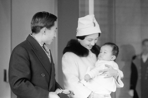 Những hình ảnh ghi dấu cuộc đời Nhật hoàng Akihito - Ảnh 13. Những hình ảnh ghi dấu cuộc đời Nhật hoàng Akihito - Ảnh 13.