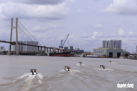 Bàn giao 2 tàu tuần tra, 10 canô cao tốc cho Bộ đội biên phòng TP.HCM - Ảnh 3. Bàn giao 2 tàu tuần tra, 10 canô cao tốc cho Bộ đội biên phòng TP.HCM - Ảnh 3.
