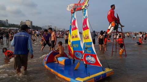 Phạt nặng nếu chặt chém du khách đến Sầm Sơn - Ảnh 1. Phạt nặng nếu chặt chém du khách đến Sầm Sơn - Ảnh 1.