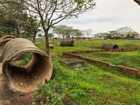 Xót xa đại đô thị ngàn tỉ để... thả bò - Ảnh 3. Xót xa đại đô thị ngàn tỉ để... thả bò - Ảnh 3.