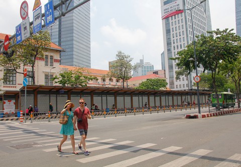 Những con đường TP.HCM thênh thang, vắng bóng người - Ảnh 10. Những con đường TP.HCM thênh thang, vắng bóng người - Ảnh 10.