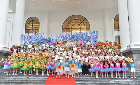 Vũ điệu đường phố nóng bỏng khuấy động Carnaval Hạ Long 2019 - Ảnh 14. Vũ điệu đường phố nóng bỏng khuấy động Carnaval Hạ Long 2019 - Ảnh 14.