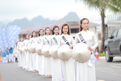 Vũ điệu đường phố nóng bỏng khuấy động Carnaval Hạ Long 2019 - Ảnh 4. Vũ điệu đường phố nóng bỏng khuấy động Carnaval Hạ Long 2019 - Ảnh 4.