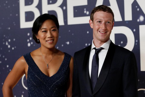 Ông chủ Facebook phát minh hộp ngủ giúp vợ ngủ ngon hơn - Ảnh 2. Ông chủ Facebook phát minh hộp ngủ giúp vợ ngủ ngon hơn - Ảnh 2.