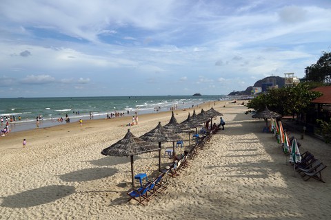 Ngột ngạt những bãi biển rác bao vây tứ bề - Ảnh 5. Ngột ngạt những bãi biển rác bao vây tứ bề - Ảnh 5.