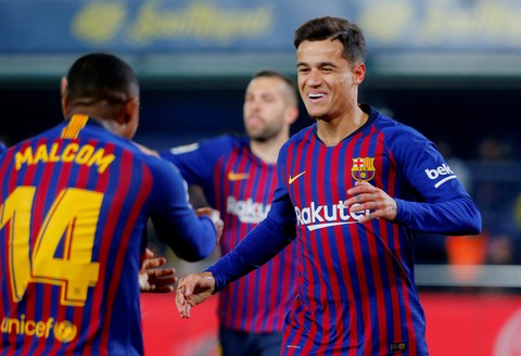 Messi đá phạt đẳng cấp, giải cứu Barcelona ở phút bù giờ - Ảnh 1. Messi đá phạt đẳng cấp, giải cứu Barcelona ở phút bù giờ - Ảnh 1.