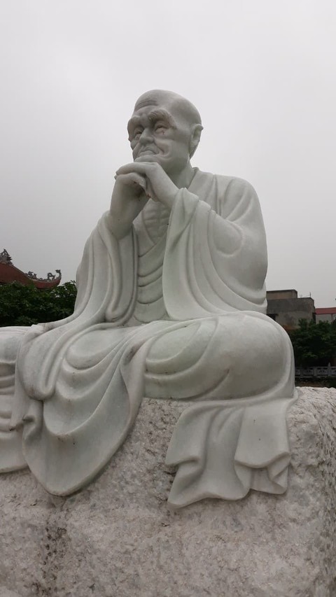 Vặt tai, bẻ tay, chặt ngón chân... 16 vị La Hán trong chùa - Ảnh 5. Vặt tai, bẻ tay, chặt ngón chân... 16 vị La Hán trong chùa - Ảnh 5.