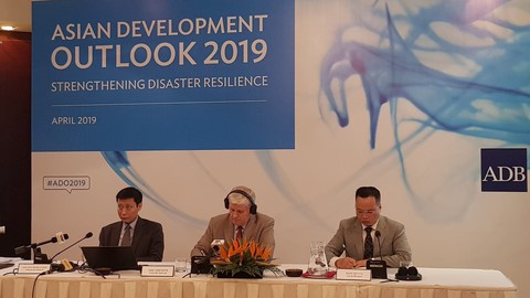 ADB dự báo tăng trưởng GDP Việt Nam lên 6,9% trong năm 2019 - Ảnh 1. ADB dự báo tăng trưởng GDP Việt Nam lên 6,9% trong năm 2019 - Ảnh 1.
